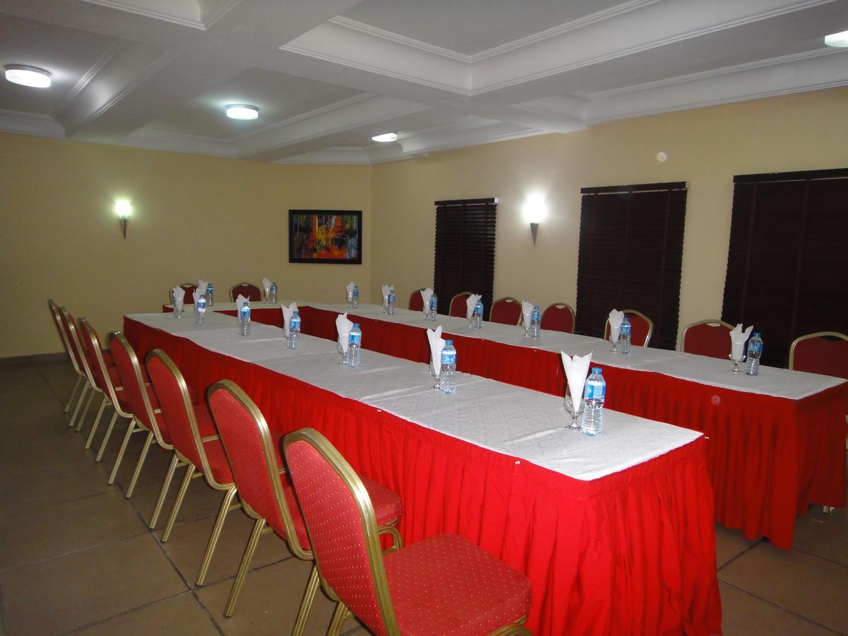 Serendib Hotels Abuja Kültér fotó